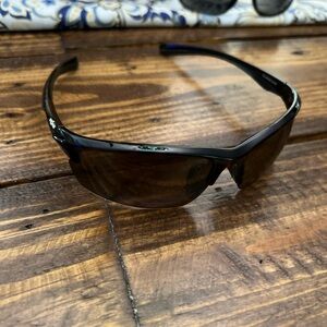 STORM Sleek Black Sports Sunglasses GUC